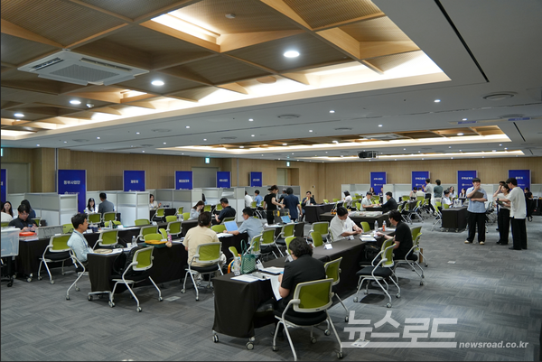 수원컨벤션센터에서 연 '2026년 공공구매상담회' 모습/사진=GH