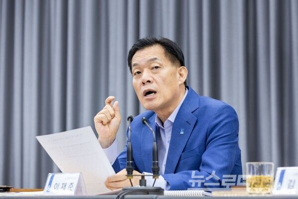이재준 시장이 보고회에서 발언하고 있다./사진=수원시
