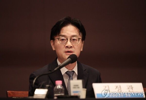 김정관 장관, 관훈토론회에서 기조연설/연합뉴스