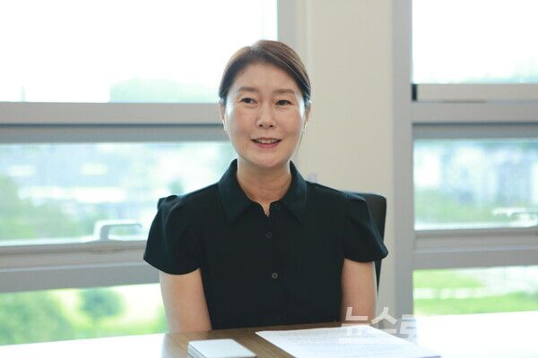 정순영 화성특례시의회 의회운영위원장이 신청사 개청식에서 행사를 간소화 했던 일화를 말하고 있다./사진=뉴스로드 김영식 기자&nbsp;