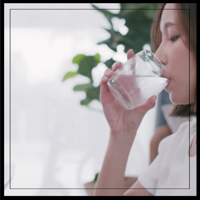 아침 물 마시기의 건강한 장점