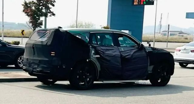 제네시스 'GV90' 테스트카 (출처 : 우파 TV)