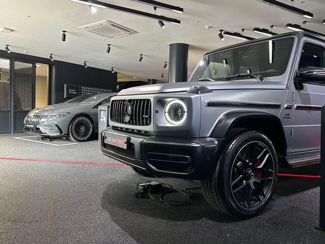 AMG 서울 에디션&nbsp;’AMG EQS 53 4매틱+’와&nbsp;'AMG G 63 마누팍투어(MANUFAKTUR)'