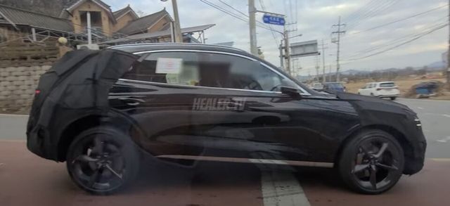 사진 : 제네시스 GV70 페이스리프트 테스트카 (출처=힐러TV)