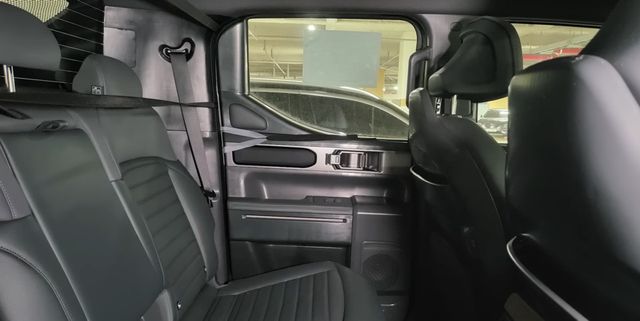 사진 : 기아 타스만 테스트카 실내 (출처=우파TV 캡쳐)