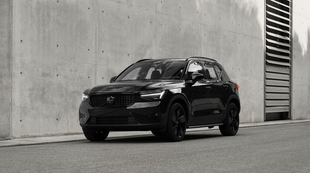 볼보 XC40 블랙 에디션