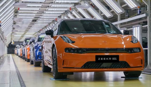 지커브랜드 주력 모델 지커001