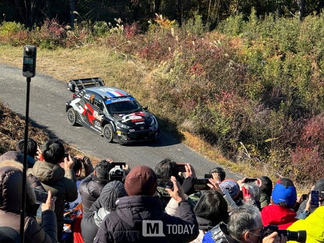 TOYOTA GR YARIS RALLY1 HYBRID