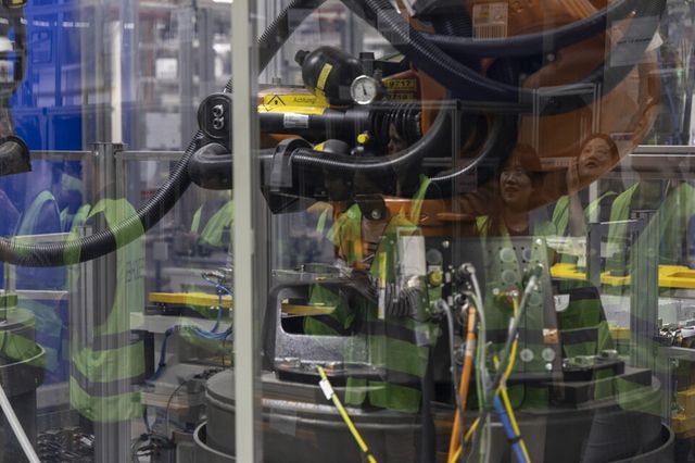 메르세데스-벤츠 배터리 공장