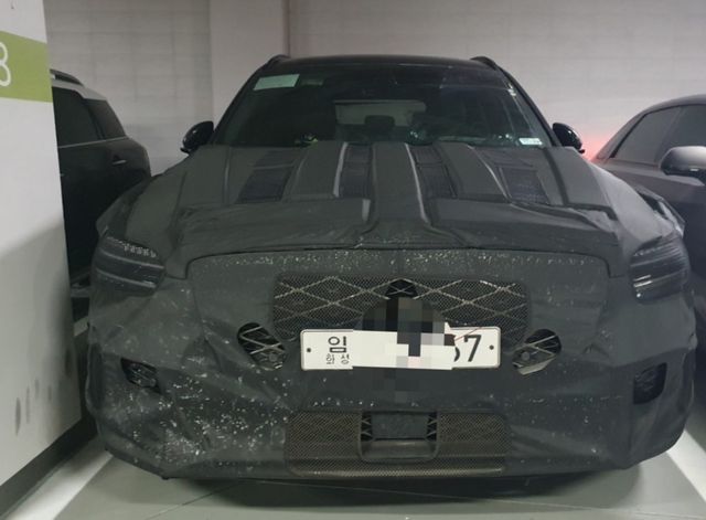사진 : 제네시스 GV70 페이스리프트 테스트카 (출처=GV70 포럼)