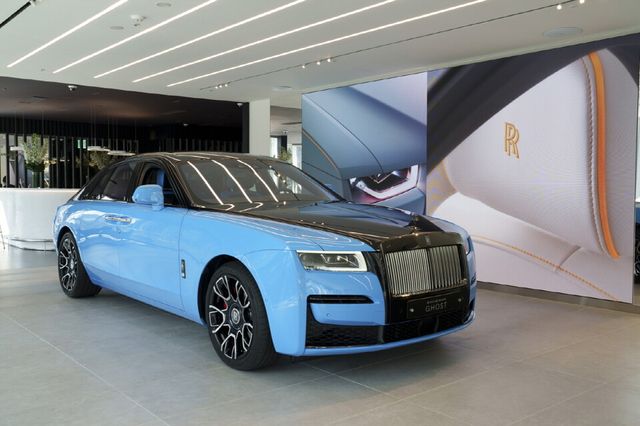 롤스로이스 블랙 배지 고스트 청담 에디션