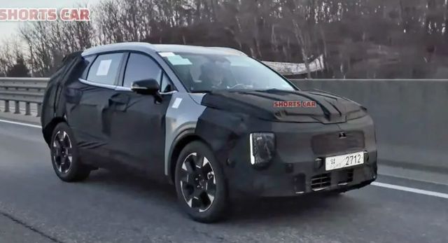 기아 '스포티지 페이스리프트' 테스트카 (출처 : 숏카)