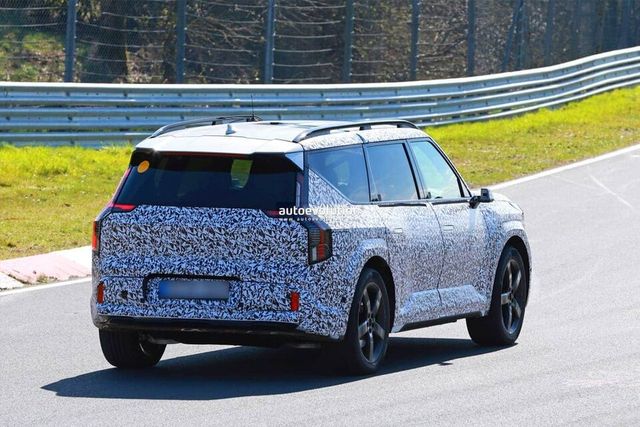 기아 'EV9 GT' 테스트카 (출처 : 오토에볼루션)