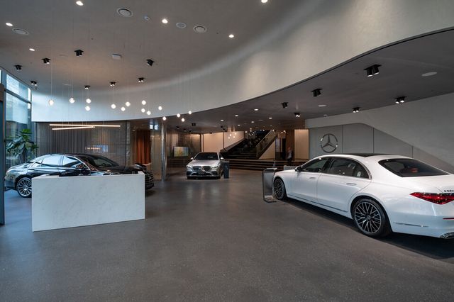 사진 : 청담 전시장 1층 '메르세데스-벤츠&nbsp;익스클루시브&nbsp;라운지&nbsp;플러스'