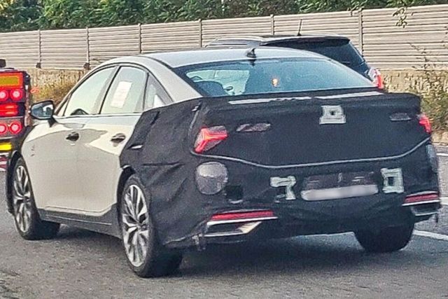 기아 'K8 페이스리프트' 테스트카 (출처 : 오토스파이넷)