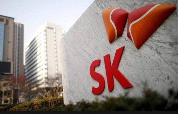 SK그룹이 계열회사간 사업구조 재편에 나서고 있다.
