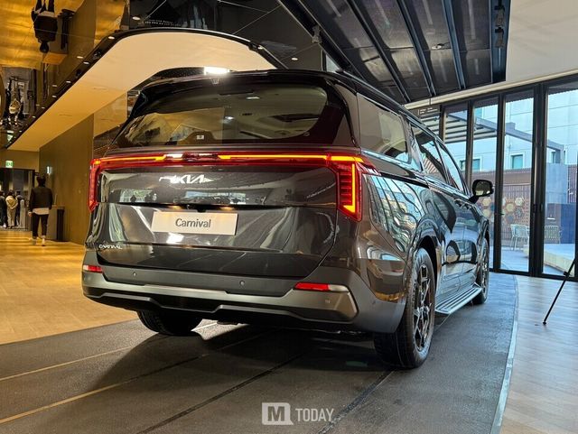 기아 더 뉴 카니발