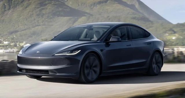 사진 : 테슬라 신형 모델3