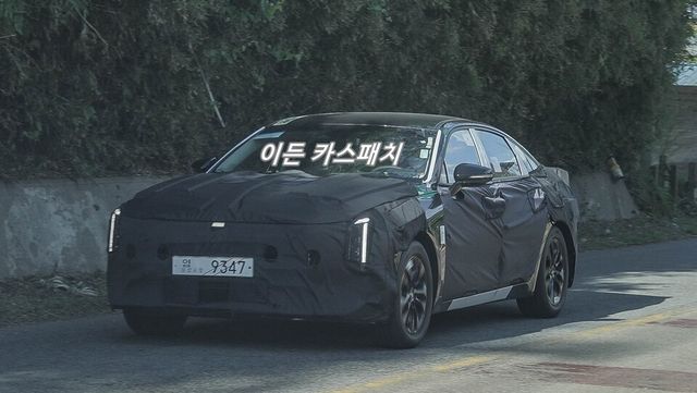 사진 : 기아 K8 페이스리프트 테스트카 (출처=이든카스패치)