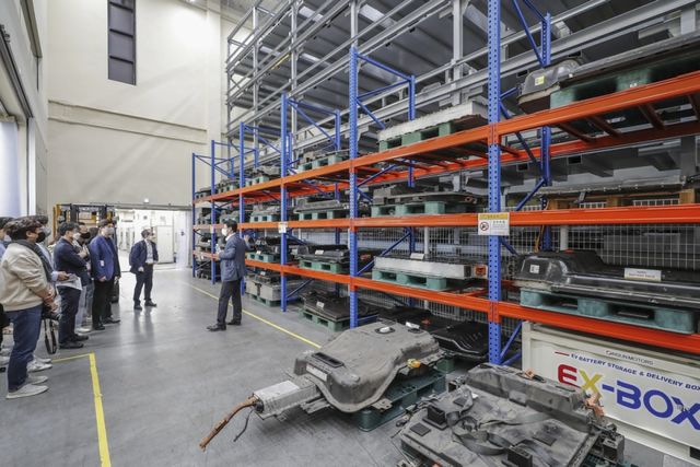 제주전기차배터리산업화센터내 사용후 폐배터리들이 보관돼 있다(참고사진, 본 기사와 직접 관련 없음)