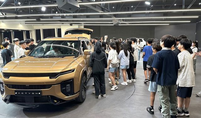 KG 모빌리티(KGM)가 평택 관내 초등학생들을 평택공장에 초청했다.