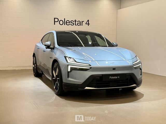 폴스타코리아가 신형 폴스타4의 예약 주문을 시작했다.