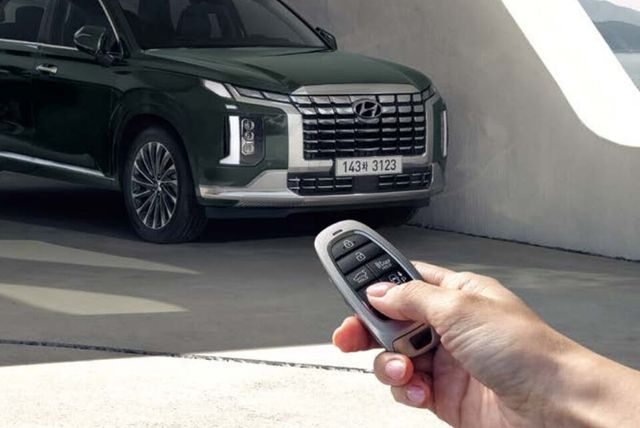 사진 : 현행 팰리세이드 스마트키 (출처=현대차)