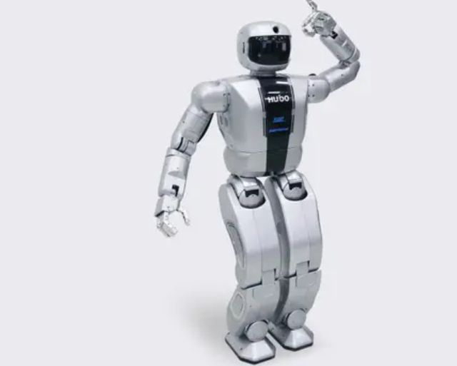 레인보우 로보틱스가 개발한 두 발로 걷는 로봇 휴보(Hubo)