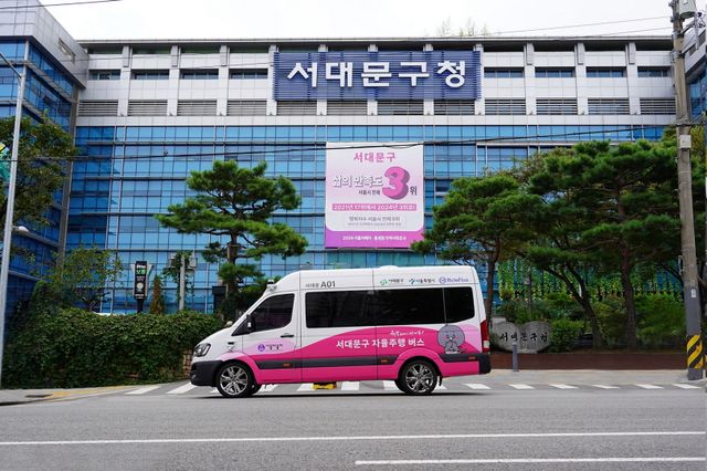 라이드플럭스가 운영하는 서울 서대문구 자율주행버스.(라이드플럭스 제공)