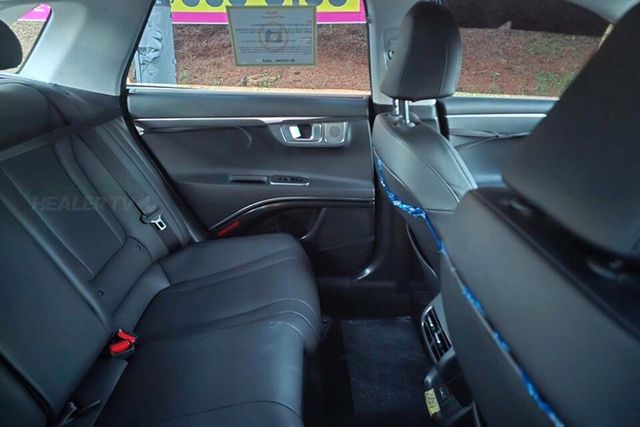 현대차 '그랜저 페이스리프트' 실내 (출처 : 힐러TV)