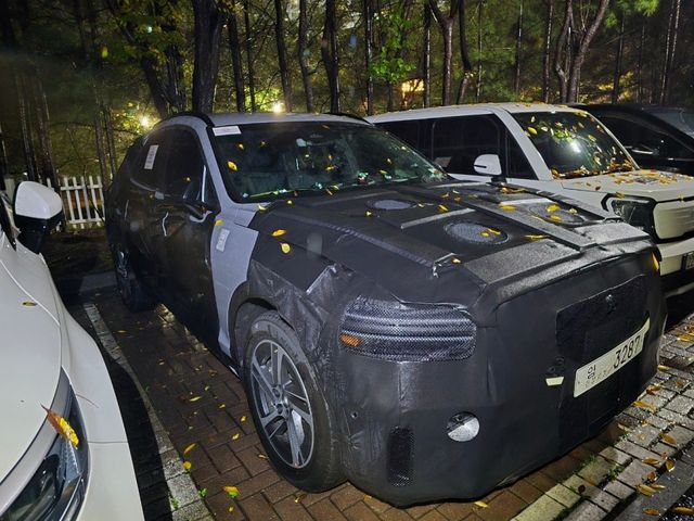 제네시스 'GV70 하이브리드' 테스트카 (출처 : 오토스파이넷)