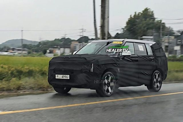 현대차 '싼타페 페이스리프트' 테스트카 (출처 : 힐러TV)