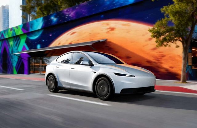 테슬라 모델 Y 스탠다드