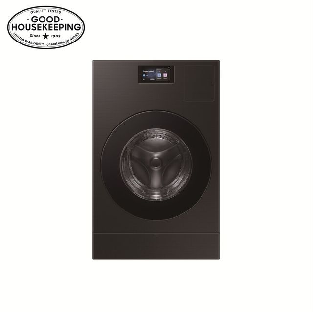 미국 주택 구조에 특화된 벤트 타입 '비스포크 AI 콤보' 세탁건조기가 미국 가전 전문매체 '굿하우스키핑'으로부터 자체 품질 테스트를 통과한 우수 제품으로 소개됐다. (출처 : 삼성전자)