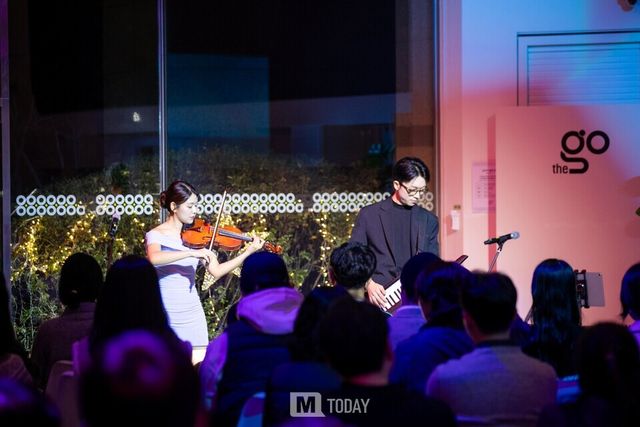 &nbsp;혼다 모빌리티 카페 ‘더 고’에서 진행된 ‘러브 윈터 라이브 콘서트’ 현장&nbsp;(출처 : 혼다코리아)