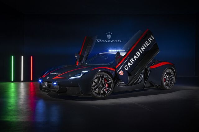 마세라티 MC푸라