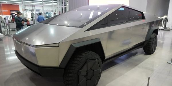 테슬라 사이버트럭