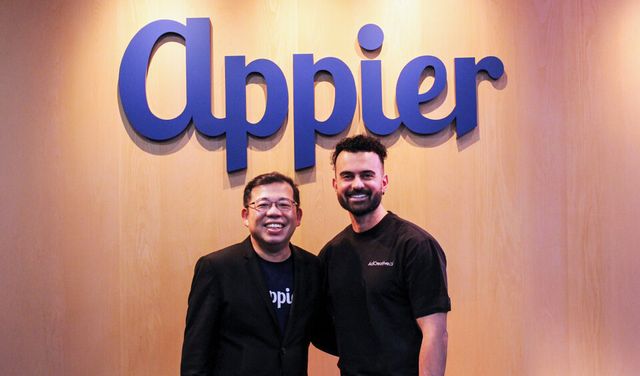 애피어, 프랑스 파리에 본사를 둔 AdCreative.ai를 3,870만 달러(약 552억 원)에 인수하며 생성형 AI 기반 광고·마케팅 혁신 가속화. 치한 위 애피어 CEO (좌), 알렉상드르 르시엘 AdCreative.ai CEO (우)