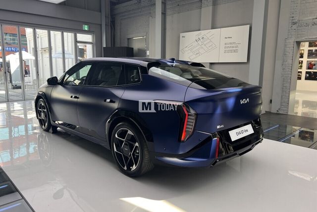 사진 : 기아 EV4 GT라인