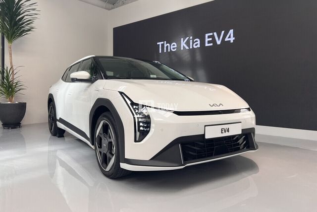 사진 : 기아 EV4