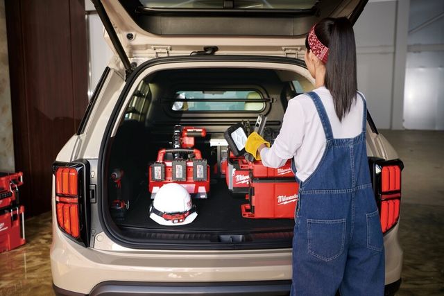 사진 : KGM 토레스 EVX 밴