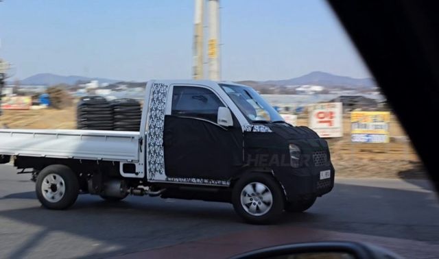 현대차 '포터 2 풀체인지' 테스트카 (출처 : 힐러TV)