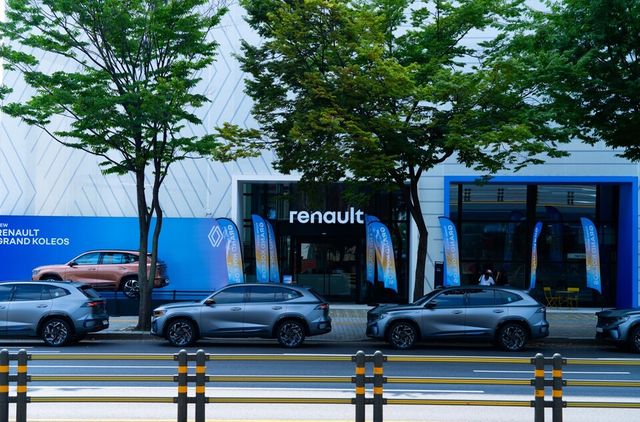 사진 : 르노 성수에서 진행되는 고객 시승 행사