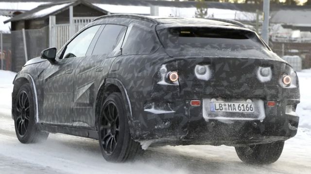 AMG 전기 SUV 테스트카