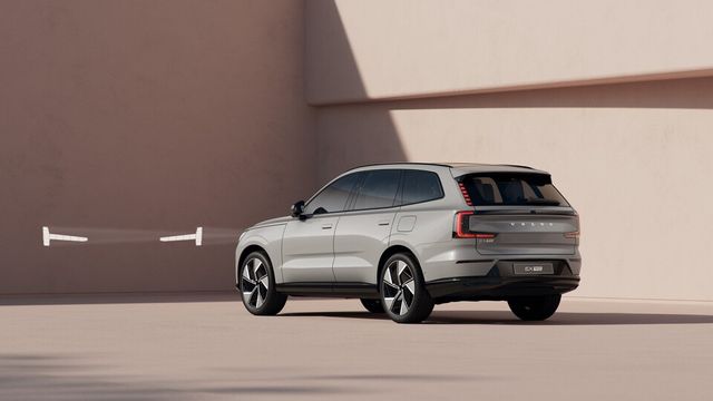 사진 : 볼보 EX90