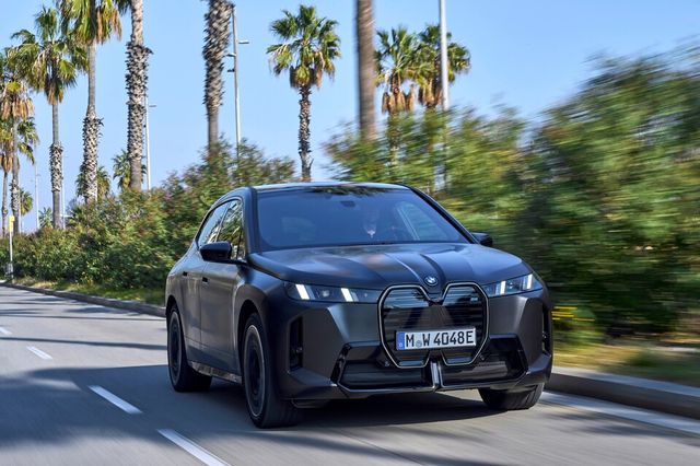 사진 : BMW 뉴 iX M70 xDrive