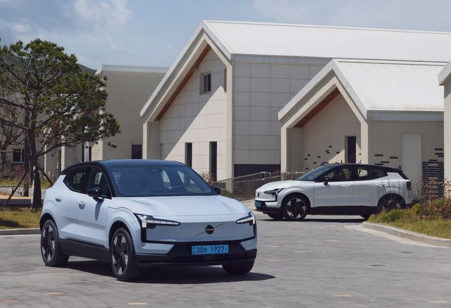 볼보 전기차 EX30