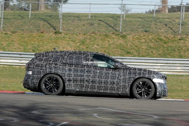 사진 : BMW iX3 풀체인지 테스트카 (출처=Autoevolution)