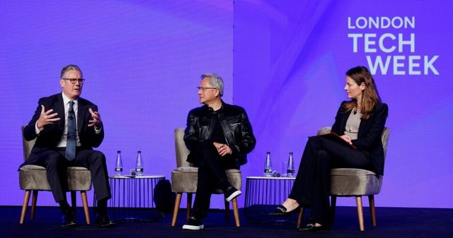엔비디아 젠슨 황, 런던 테크 위크서 영국 총리와 대담