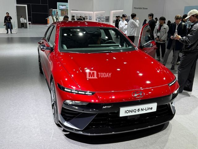 사진 : 2025 서울모빌리티쇼에 전시된 아이오닉 6 N 라인